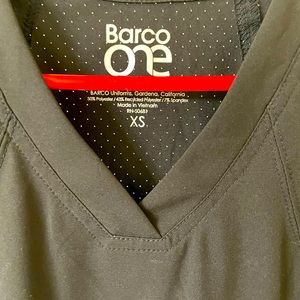 Barco one 4 Pocket Perforated V-Neck Top in black